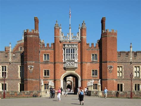 hampton court palace tudor|the hampton court palace.